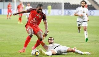 ديوب "شباب الأهلي" يرفض الاحتفال بهدف مثير للجدل أمام الظفرة