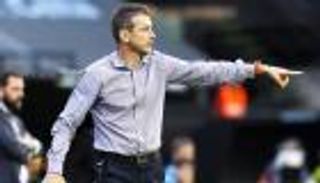 مدرب سيلتا فيجو يصف التعادل مع برشلونة بالعادل 