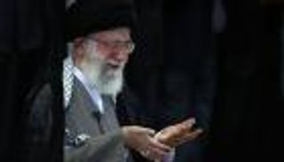 الإعلام الإيراني ينطق بالهزيمة بعد انهيار الحوثي