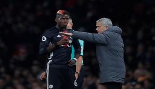 مورينيو يشيد بإبداع دي خيا.. ويدافع عن بوجبا