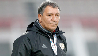 تين كات الذي رفض هولندا يحلم بمواجهة الريال 