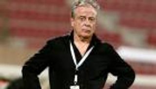 "قاهر الأهلي" مدربا جديدا للإفريقي التونسي