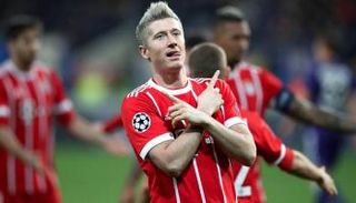 ليفاندوفسكي يفكر في ممارسة رياضة أخرى