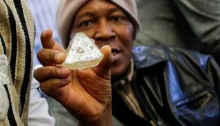 سيراليون باعت ألماسة السلام لتمويل مشاريع تنموية