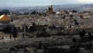 نواب أردنيون يعتصمون أمام سفارة واشنطن في عمان