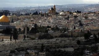 تحذيرات عربية من نقل سفارة أمريكا إلى القدس المحتلة