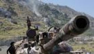 الجيش اليمني يسيطر على 3 مواقع استراتيجية في تعز