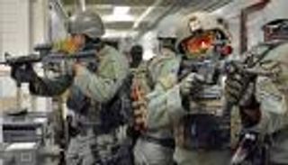 سفارات أمريكية تستعين بـ"المارينز" قبل قرار ترامب المحتمل بشأن القدس