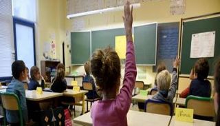 طلاب المرحلة الابتدائية في فرنسا