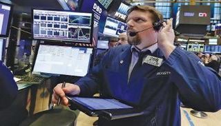 بدأ المؤشر داو جونز الصناعي الجلسة منخفضا 11.75 نقطة