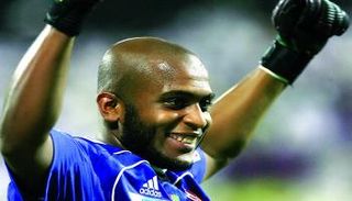 خصيف: الفوز بجائزة اللأفضل شرف.. ولا نفكر في ريال مدريد