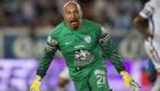 حارس باتشوكا ينتظر "مكافأة نهاية الخدمة" في مونديال الأندية