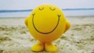 "جامعة دبي" تحتفي بأول دفعة من طلاب "السعادة والإيجابية"