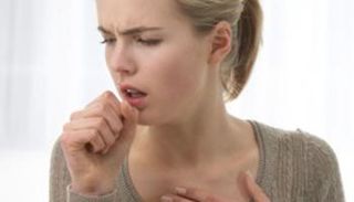 هناك نوعان من الكحة: صدرية وجافة