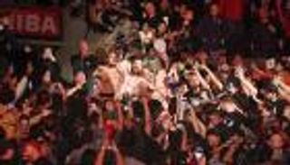 رولينز وأمبروز يفشلان في انتزاع بطولة "رو" من سيزارو وشيموس