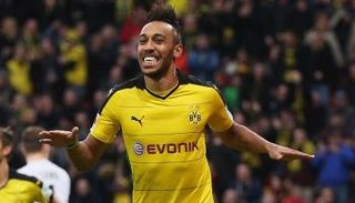 إيفرتون يستهدف ضم أوباميانج لتعويض لوكاكو