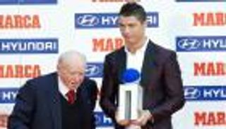 دي ستيفانو يتفوق على كريستيانو في استفتاء "الأفضل في التاريخ"