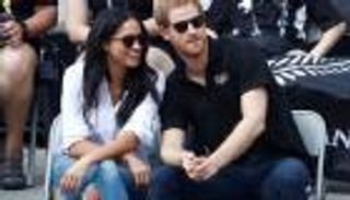 مرافقة العروس بممشى الكنيسة.. حلم والد خطيبة الأمير هاري