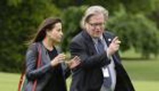 عضو جديد بفريق ترامب يغادر البيت الأبيض 