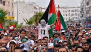 عشرات الآلاف من المغاربة يتظاهرون ضد قرار ترامب