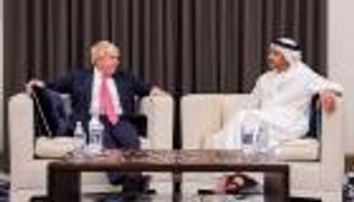 عبدالله بن زايد يبحث مع جونسون دعم العلاقات بين الإمارات وبريطانيا