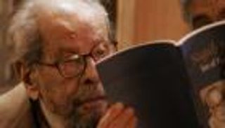 فُصحى نجيب محفوظ.. دفاع مُستميت رغم شدة النقد