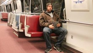 رجل في مترو الأنفاق 