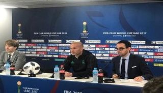 زيدان خلال المؤتمر الصحفي لمباراة الجزيرة