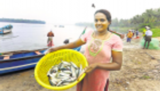 الهند تمنح أول رخصة صيد لسيدة