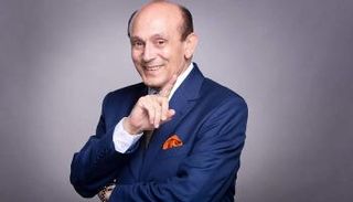 تكريم محمد صبحي في مهرجان قرطاج المسرحي 