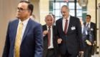 وفد النظام السوري في جنيف 8 ينتقد "ضغط" دي ميستورا