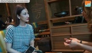 الفنانة الهندية سوميا تاندون تحاور بوابة العين 