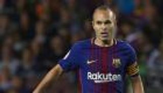 إنييستا: برشلونة بحاجة لكوتينيو ومينا