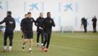 ديمبلي يخوض مرانه الأول كاملا مع برشلونة