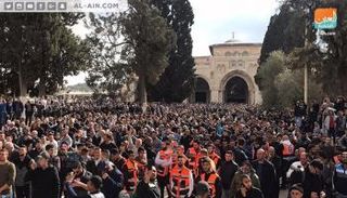 مسيرة سلمية في ساحات الأقصى نصرة للقدس