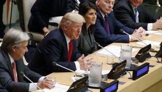 ترامب وبجانبه الأمين العام للأمم المتحدة 