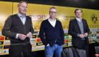 بروسيا دورتموند يلمح للإبقاء على شتوجر