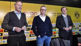 المدير التنفيذي لبروسيا دورتموند ومدربه