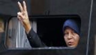 ابنة رفسنجاني تشكك في رواية طهران: عثرنا على مواد مشعة بجثمانه