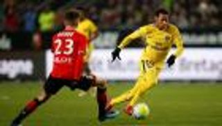 باريس سان جيرمان يعزز صدارته للدوري الفرنسي برباعية في مرمى رين