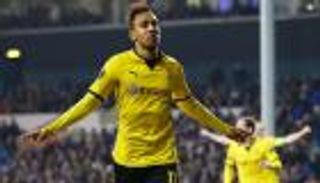 تقارير.. أوباميانج يوقع عقدا سريا مع بروسيا دورتموند