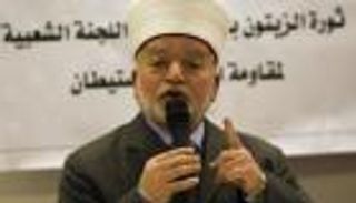 مفتي القدس يدعو المسلمين والمسيحيين لشد الرحال للمدينة