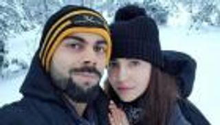 بالصور.. أنوشكا شارما وفيرات كولي في شهر العسل