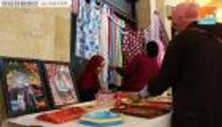 بالصور.."بوابة العين" في جولة بسوق الفسطاط القاهري