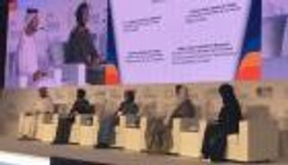 قمة "المرأة والأمن والسلام" تستعرض دور المرأة القائدة بالإمارات