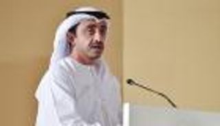 عبدالله بن زايد يلتقي وزير الدفاع الكندي