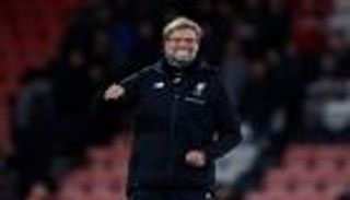 كلوب يطالب لاعبي ليفربول بثبات المستوى