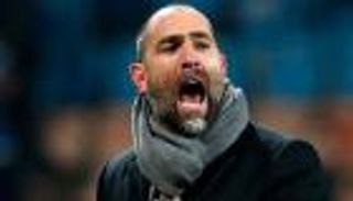 جالاطا سراي يدفع 400 ألف يورو لمدربه المُقال