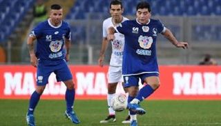 الأرجنتيني دييجو مارادونا 