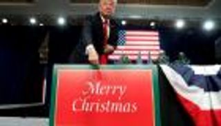 "الشيوخ" يقر قانون ضرائب ترامب.. هدية الكريسماس للأمريكيين